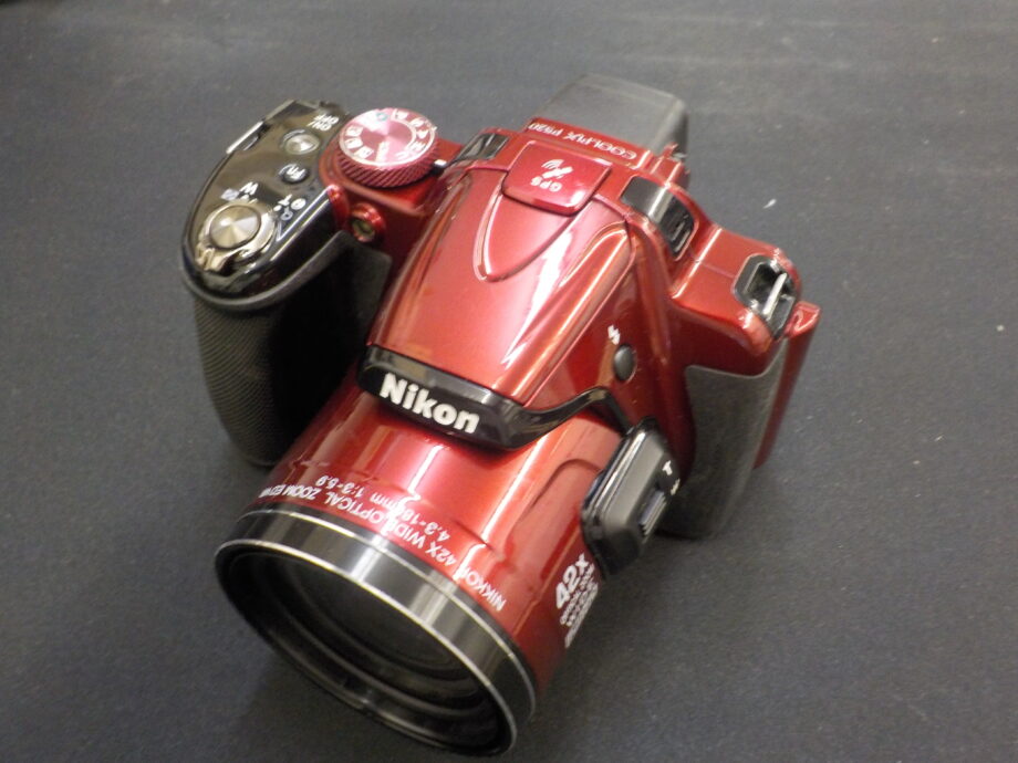 NIKON COOLPIX P520