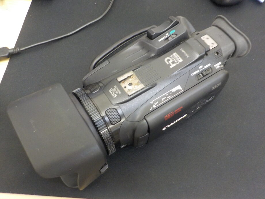 CANON XA30