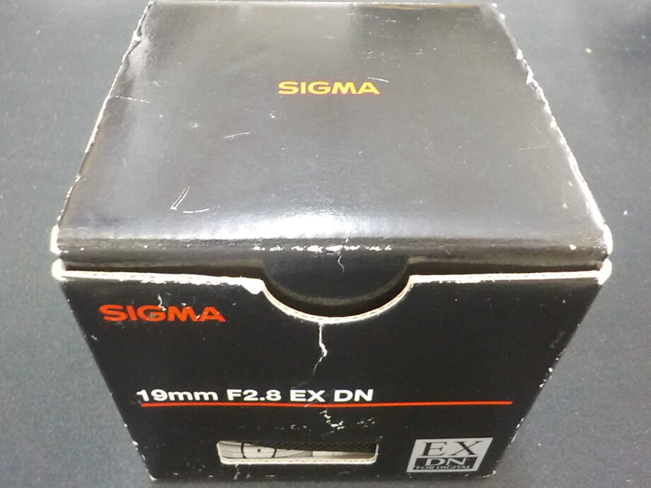 SIGMA 19mm 1:2.8 EX DN