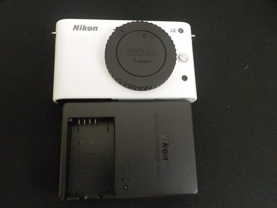 NIKON 1 J2 ホワイト