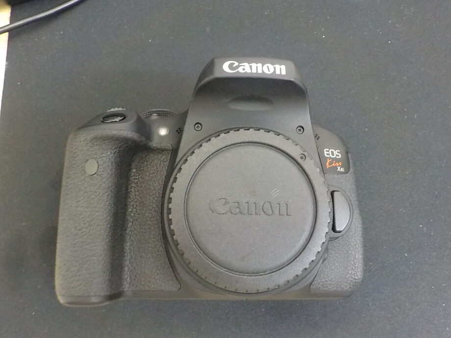 CANON X8i