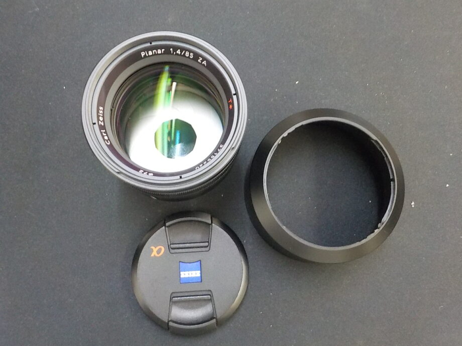 SONY SAL85F14Z