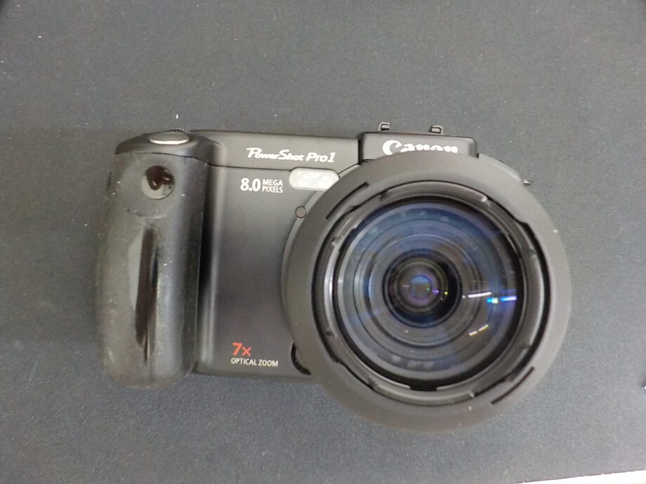 CANON PowerShot Pro1