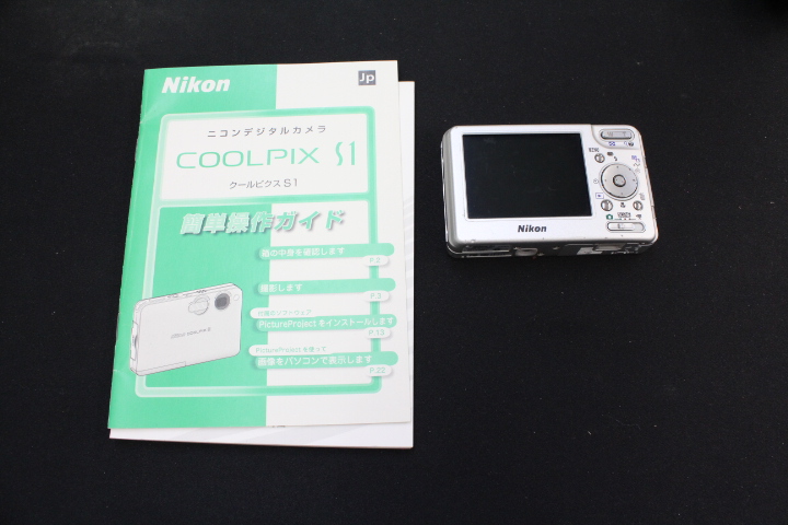 NIKON COOLPIX S1