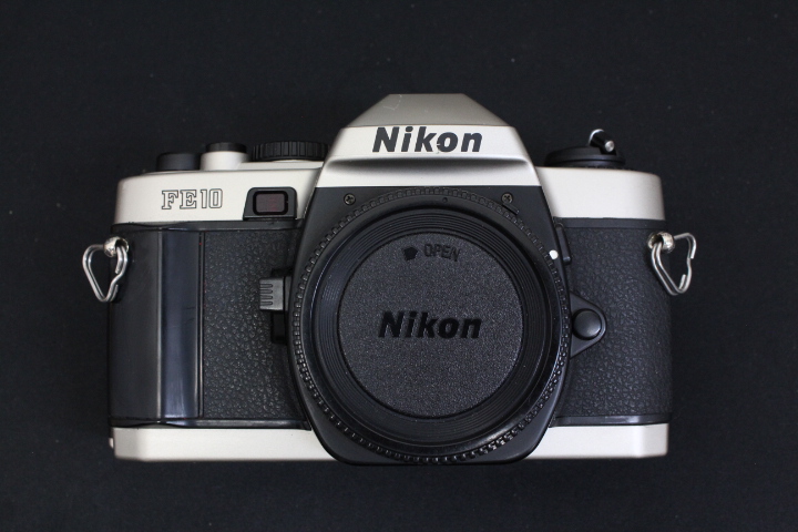 NIKON FE10