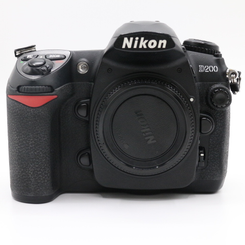 NIKON D200