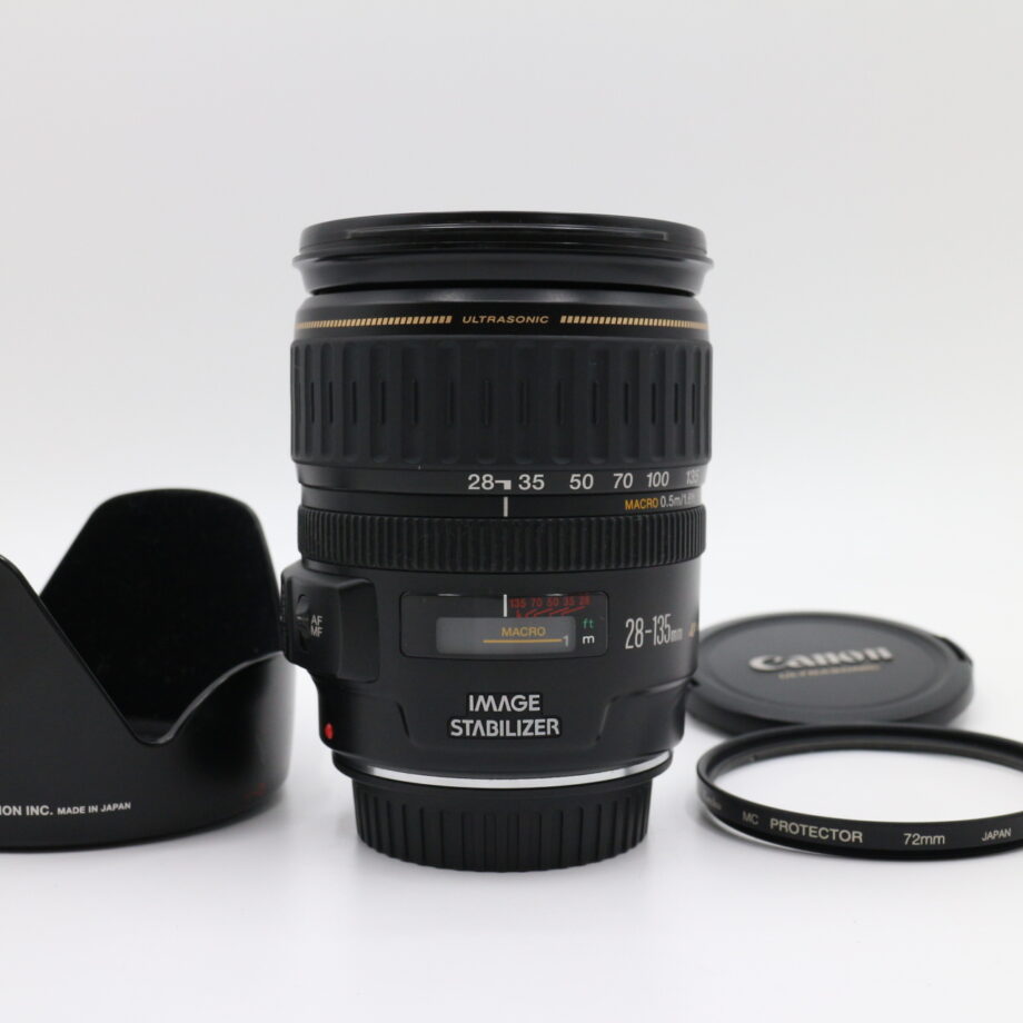 CANON EF 28-135mm F3.5-5.6 IS USM