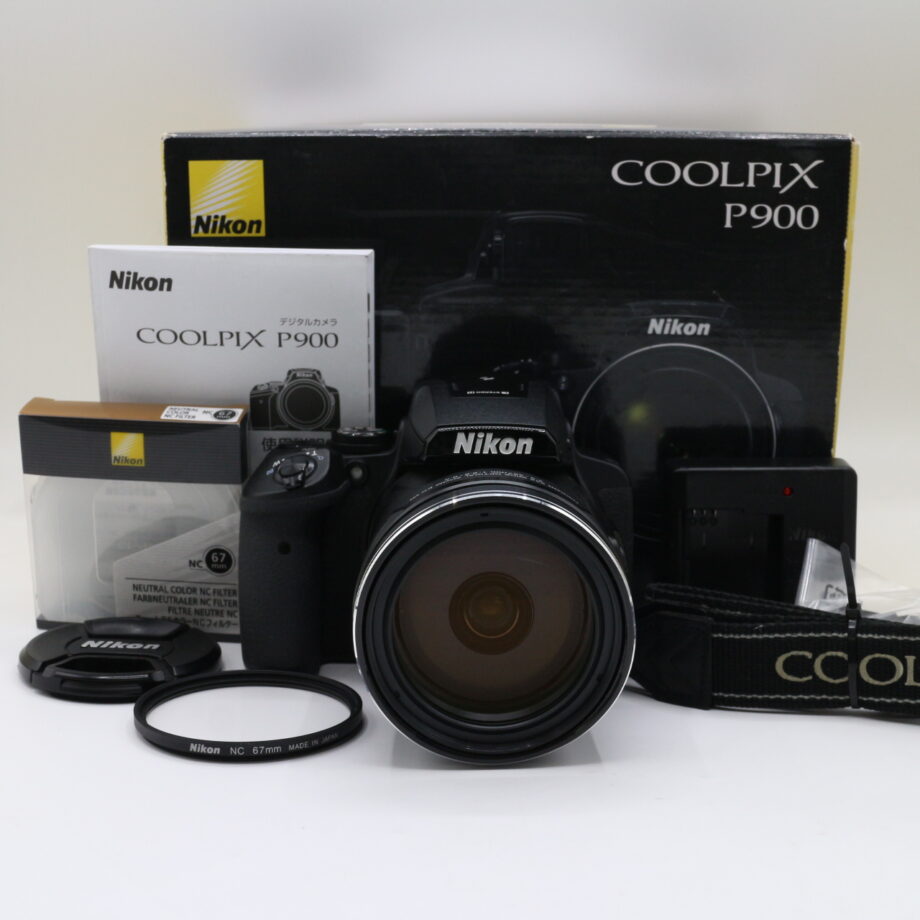 NIKON COOLPIX P900